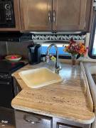 2017 Thor Motor Coach A.C.E. 30.2, $ 58,000