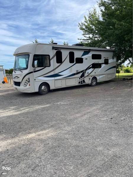 2017 Thor Motor Coach A.C.E. 30.2, $ 58,000