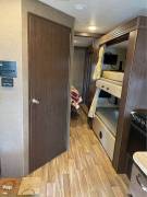 2017 Thor Motor Coach A.C.E. 30.2, $ 58,000