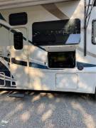 2017 Thor Motor Coach A.C.E. 30.2, $ 58,000