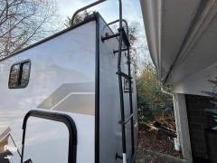 2022 Dutchmen Rubicon 1628BH, $ 17,000