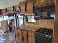 2014 Fleetwood Bounder 36E, $ 70,950
