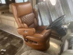 2014 Fleetwood Bounder 36E, $ 70,950