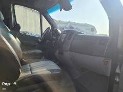 2017 Roadtrek Agile SS, $ 69,550