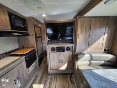 2016 Coachmen Prism 2200 LE, $ 57,500