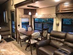 2017 Palomino Columbus 375RL, $ 44,800