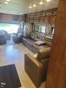 2014 Fleetwood Expedition 38S, $ 92,000