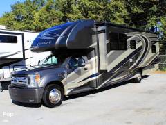 2017 Thor Motor Coach Chateau 35SF, $ 109,950