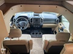 2017 Thor Motor Coach Chateau 35SF, $ 109,950