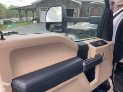 2017 Thor Motor Coach Chateau 35SF, $ 109,950