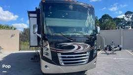 2014 Thor Motor Coach Challenger 37KT, $ 59,999