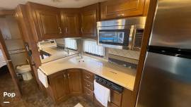 2014 Thor Motor Coach Challenger 37KT, $ 59,999