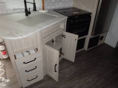 2023 Cruiser RV Shadow Cruiser 325BHS, $ 38,900