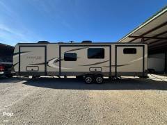 2020 Rockwood Signature 8327SB, $ 38,000