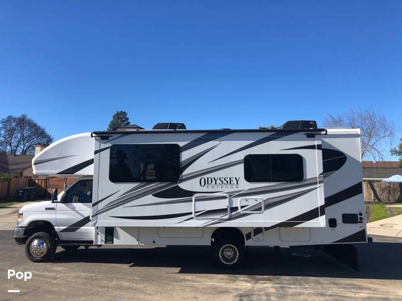 2023 Entegra Coach Odyssey 26M, $ 89,500