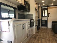 2023 Entegra Coach Odyssey 26M, $ 89,500
