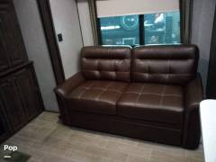 2019 Keystone Alpine 3020RE, $ 36,000