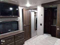 2019 Keystone Alpine 3020RE, $ 36,000