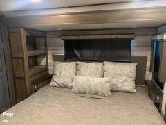 2021 Alliance RV Paradigm 340RL, $ 62,300