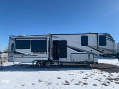 2021 Alliance RV Paradigm 340RL, $ 62,300
