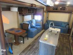 2017 Keystone Montana 3720RL, $ 45,000