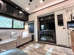 2021 Jayco North Point 377RLBH, $ 60,000