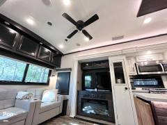 2021 Jayco North Point 377RLBH, $ 60,000