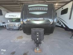 2022 Winnebago Voyage 3033BH, $ 36,500