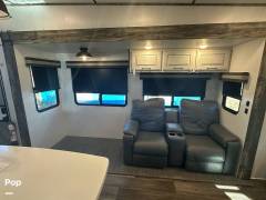 2022 Heartland Bighorn 32RS, $ 37,000