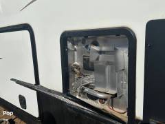 2022 Heartland Bighorn 32RS, $ 37,000