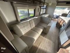 2019 Entegra Coach Emblem 36U, $ 116,800