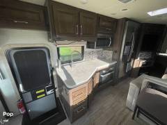 2019 Entegra Coach Emblem 36U, $ 116,800