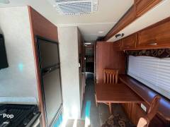 2012 Holiday Rambler Vacationer 30SFS, $ 42,400