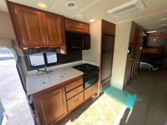 2012 Holiday Rambler Vacationer 30SFS, $ 42,400