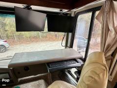 2017 Fleetwood Flair 31B, $ 49,999