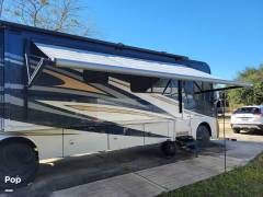 2014 Winnebago Adventurer 38Q, $ 59,950