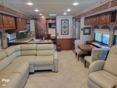 2014 Winnebago Adventurer 38Q, $ 59,950