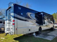 2014 Winnebago Adventurer 38Q, $ 59,950