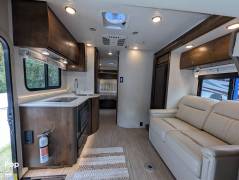 2018 Tiffin Wayfarer 24BW, $ 89,900