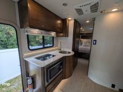 2018 Tiffin Wayfarer 24BW, $ 89,900