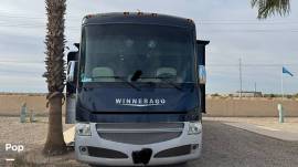 2015 Winnebago Adventurer 38Q, $ 64,995