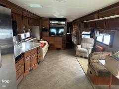 2010 Fleetwood Discovery 40X, $ 88,900