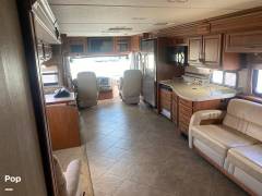 2010 Fleetwood Discovery 40X, $ 88,900