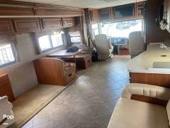 2010 Fleetwood Discovery 40X, $ 88,900