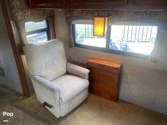 2010 Fleetwood Discovery 40X, $ 88,900