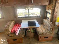 2010 Fleetwood Discovery 40X, $ 88,900