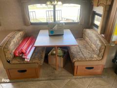 2010 Fleetwood Discovery 40X, $ 88,900