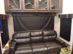 2019 Jayco North Point 377RLBH, $ 40,000