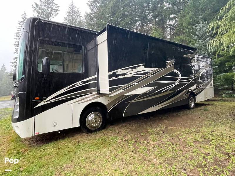 2020 Coachmen Sportscoach 365RB, $ 130,000