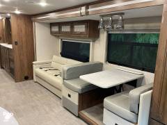 2020 Coachmen Sportscoach 365RB, $ 130,000